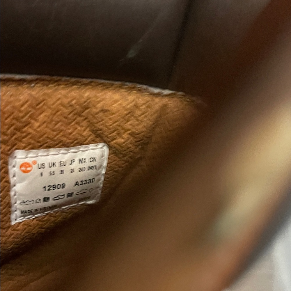 Timberland Tan Lace-Up Boots - Picture 6 of 7